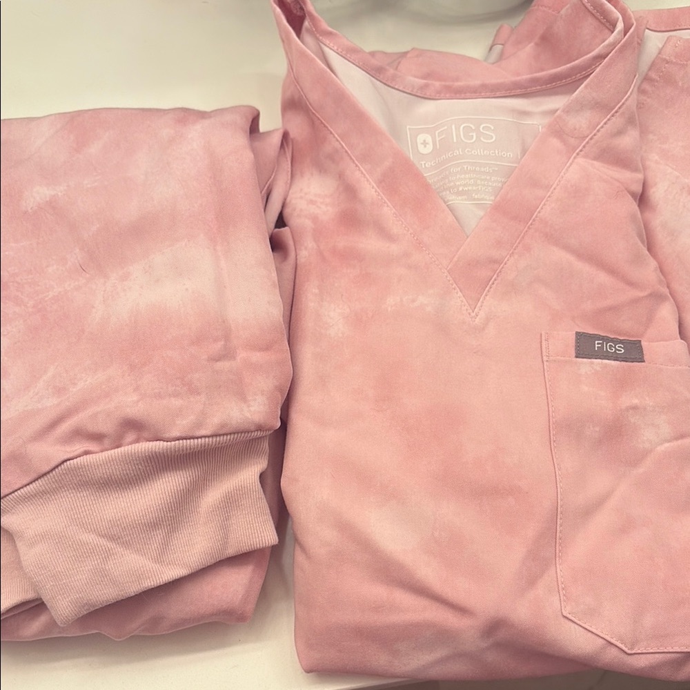 Figs Women's Pink Tie-Dye Scrub Top and Pants Set